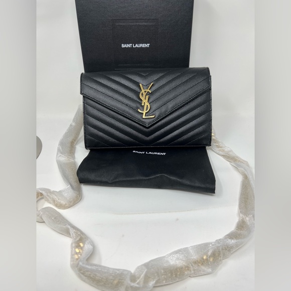 Saint Laurent Monogram Envelope Chain Matelasse Black Leather Cross Body Bag - Picture 3 of 11